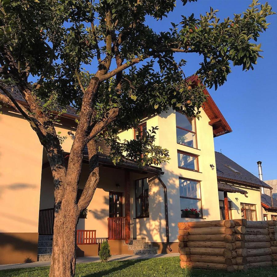 Famives Vendeghaz Bed & Breakfast Racul Екстериор снимка