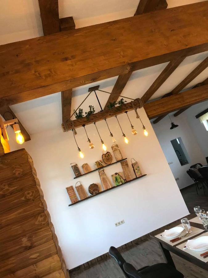 Famives Vendeghaz Bed & Breakfast Racul Екстериор снимка