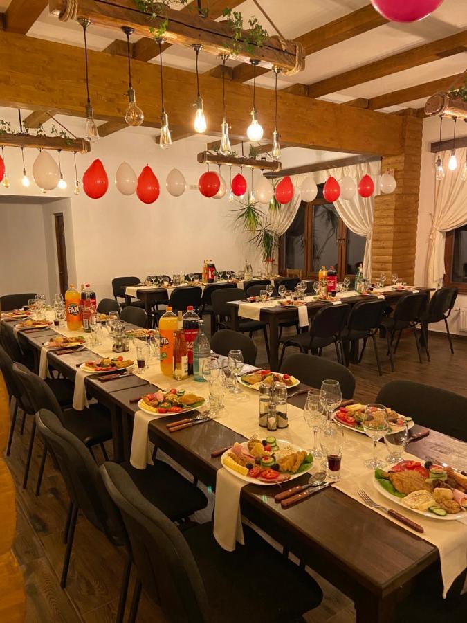 Famives Vendeghaz Bed & Breakfast Racul Екстериор снимка