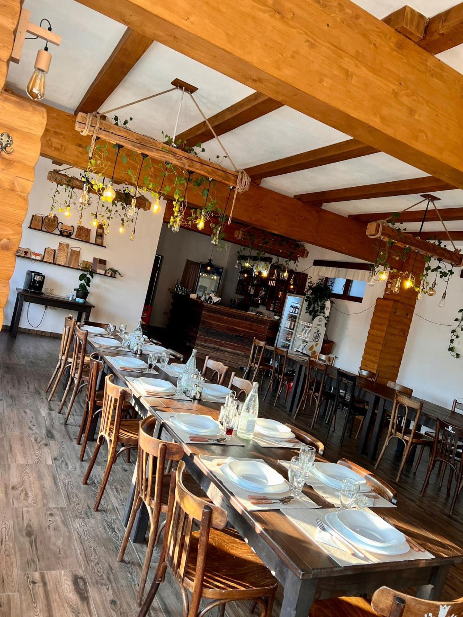 Famives Vendeghaz Bed & Breakfast Racul Екстериор снимка