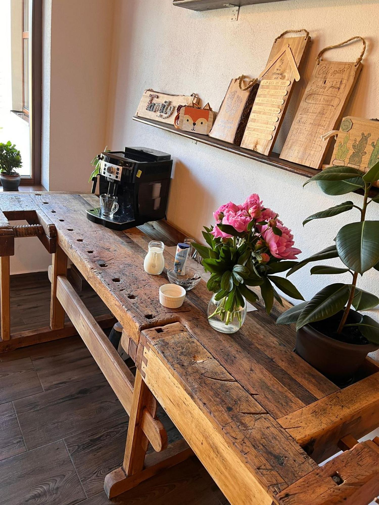 Famives Vendeghaz Bed & Breakfast Racul Екстериор снимка